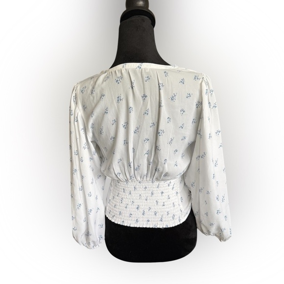 Abercrombie & Fitch Blue Floral Smocked Waist Blouse - Size S - Picture 3 of 4